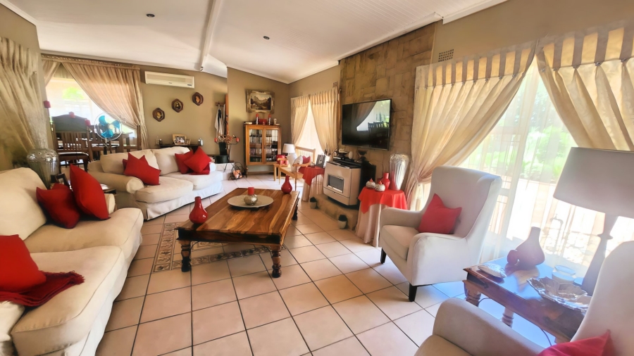 4 Bedroom Property for Sale in Wilkoppies North West